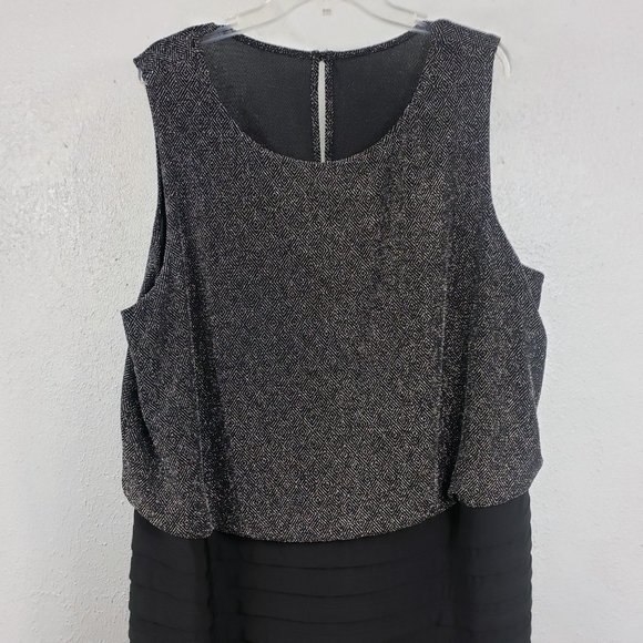 Scarlett Women's 24W Black Silver Textured Knee Length Sleeveless Dress Gown - Picture 2 of 13